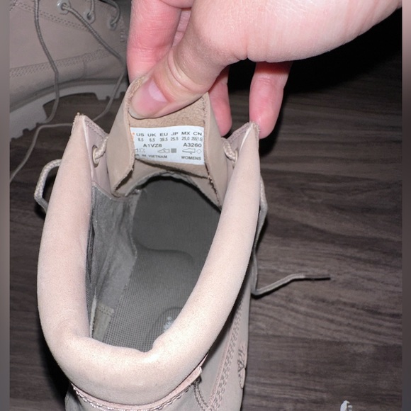 Timberland Women’s Waterproof Ankle Boots - Picture 4 of 4